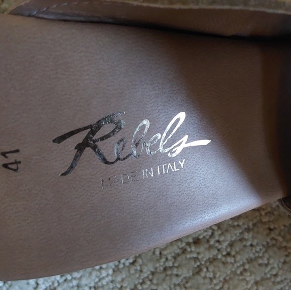 Rebel Platforms - Picture 6 of 8